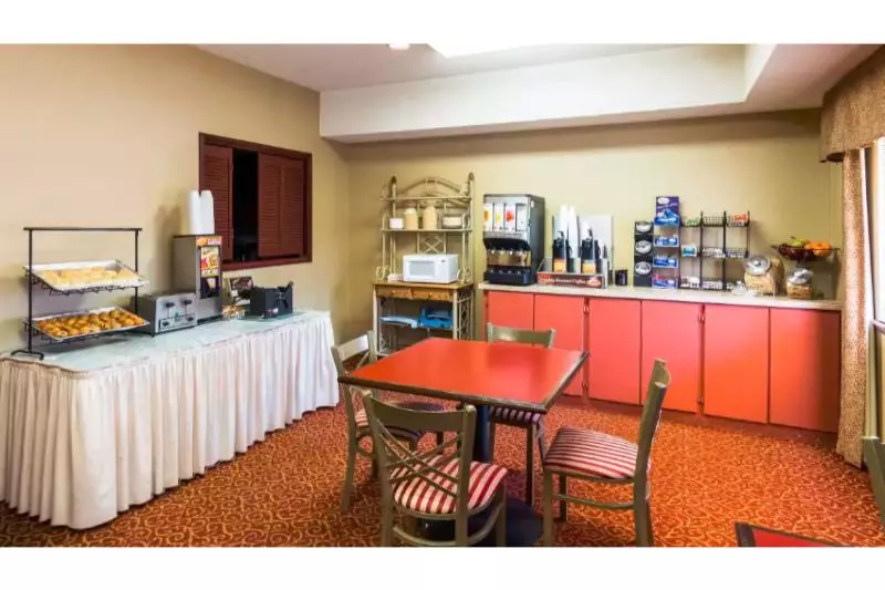 ホテル Rodeway Inn