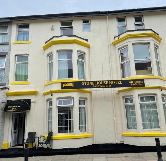 هتل The Stone House