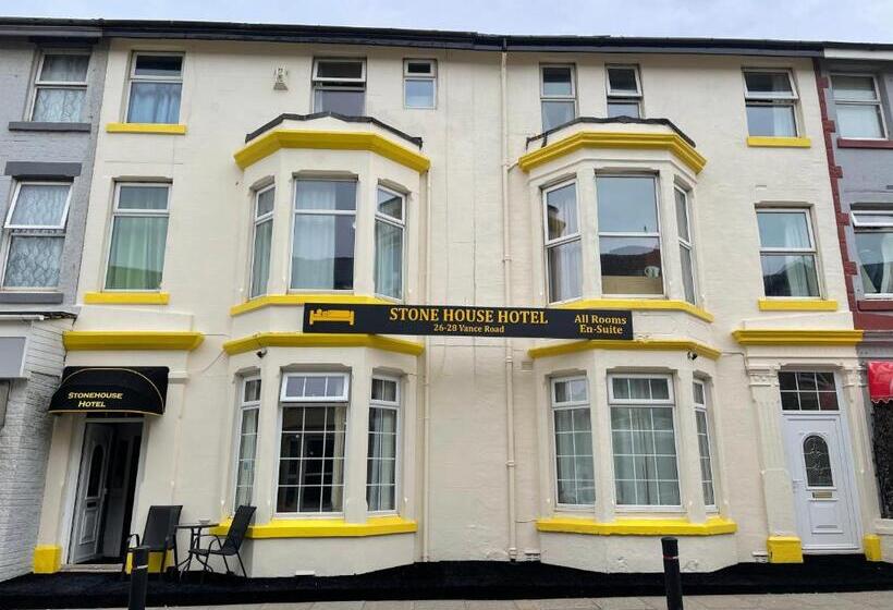 هتل The Stone House