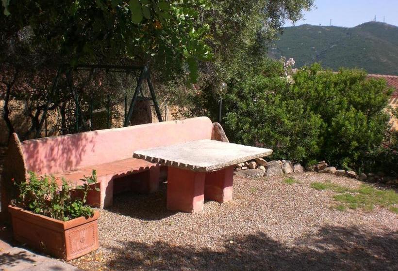 酒店 Turismo Rurale Montitundu