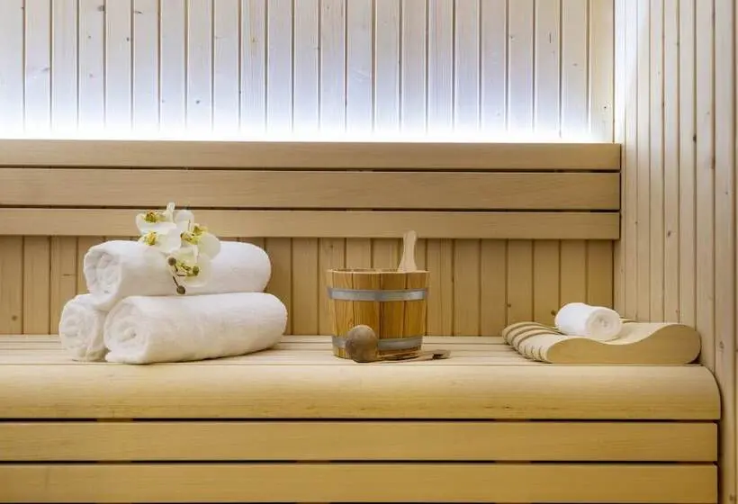 Centara West Bay Hotel & Residences Doha