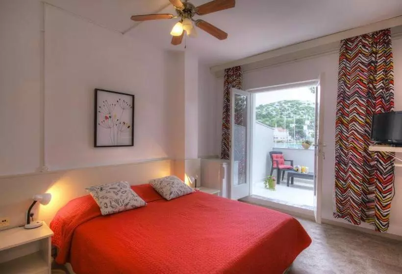 Gina Bed & Breakfast