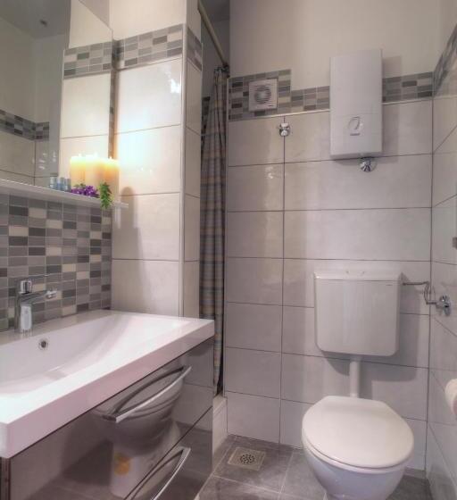 Gina Bed & Breakfast