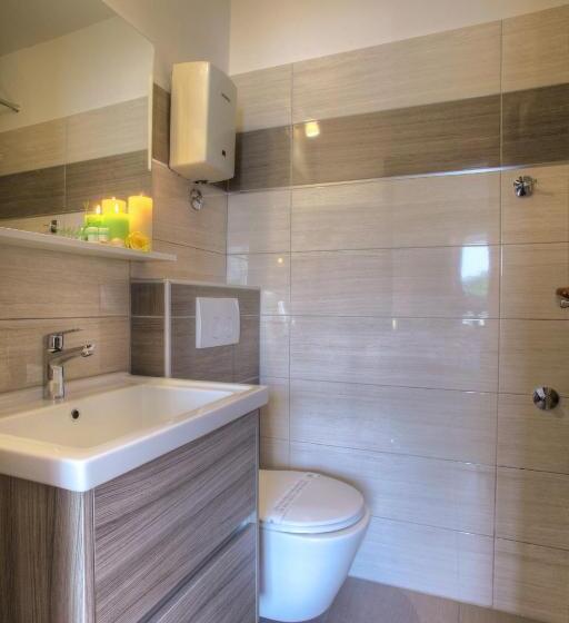 Gina Bed & Breakfast