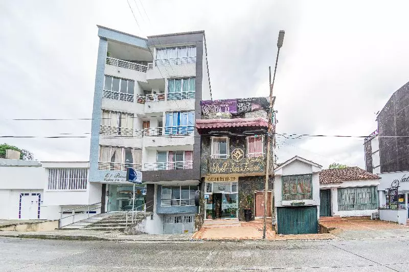 Hotelli Ayenda San Fernando 1904