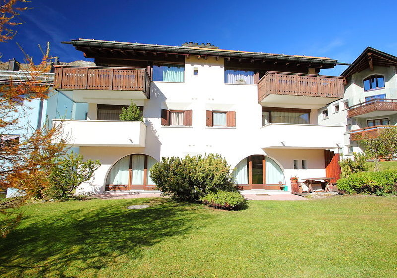 호텔 Chesa Trais Dschembras