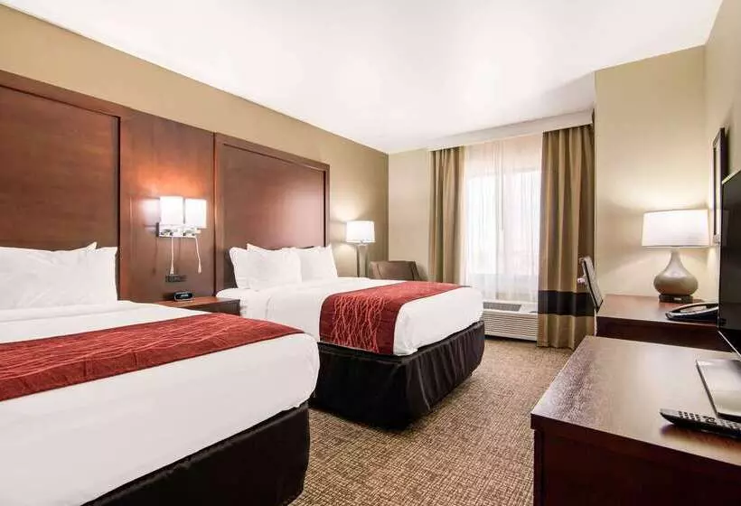 ホテル Comfort Inn & Suites Independence