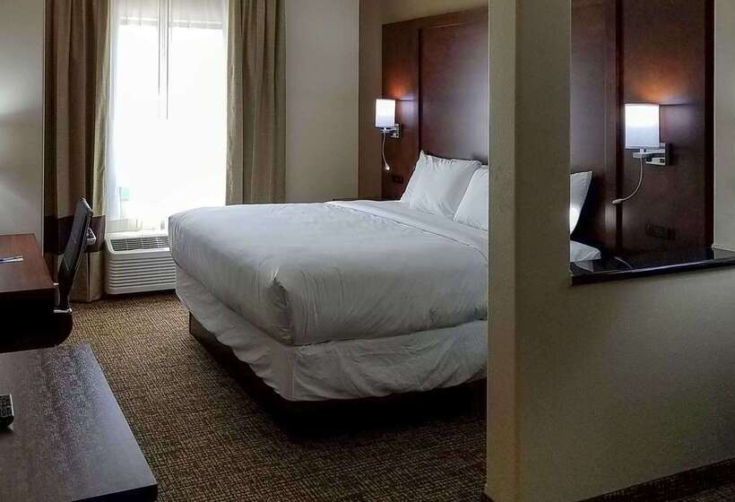 בית מלון כפרי Comfort Inn & Suites Independence