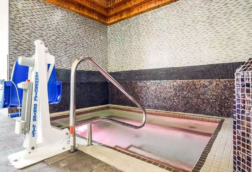 ホテル Comfort Inn & Suites Independence