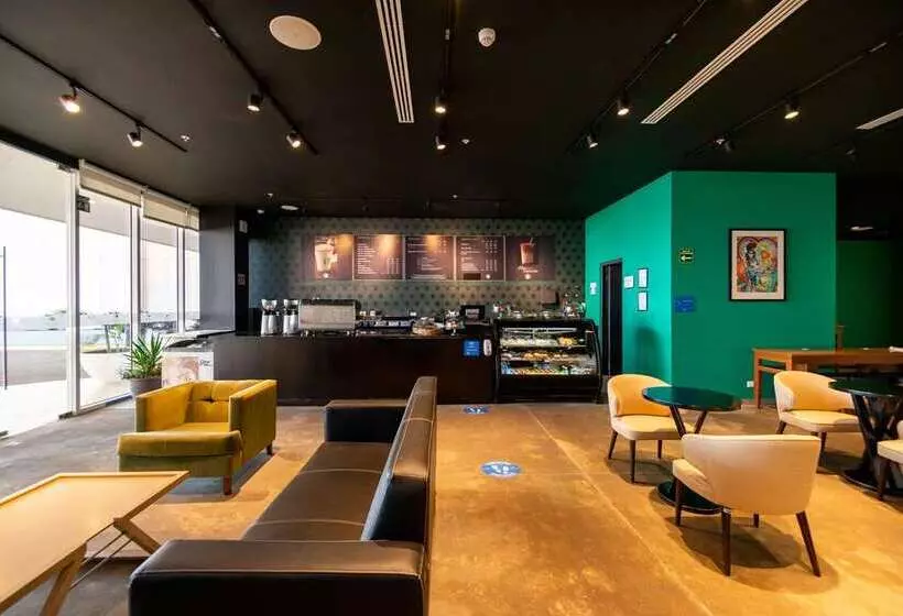 ホテル Doubletree By Hilton Mazatlan