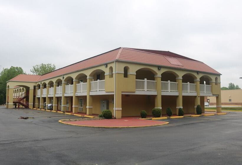 בית מלון כפרי Econo Lodge Huntington   Barboursville University Area