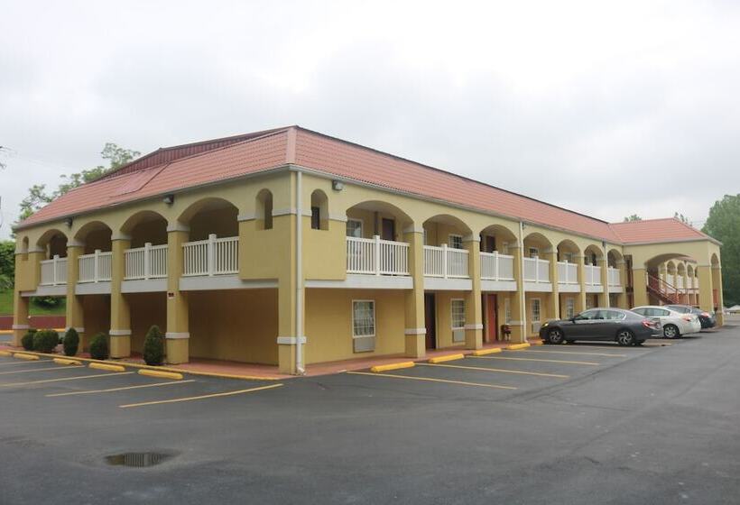 בית מלון כפרי Econo Lodge Huntington   Barboursville University Area