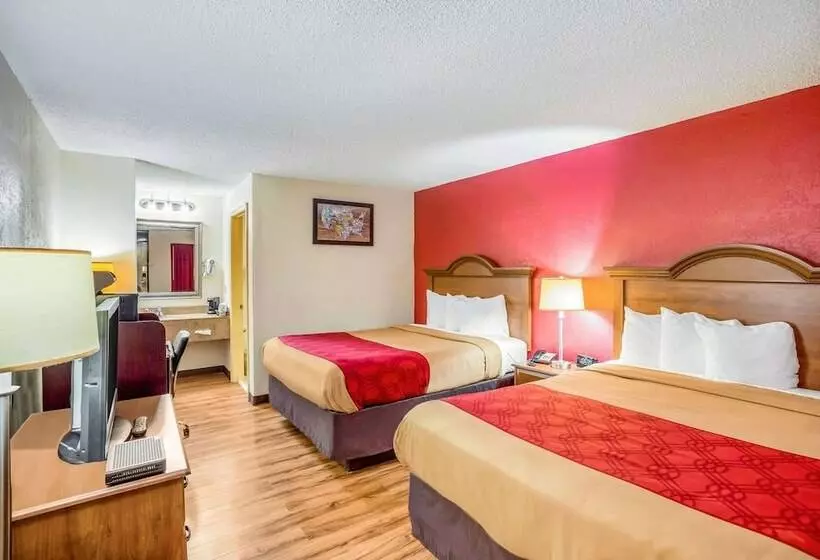 Hotelli Econo Lodge Huntington   Barboursville University Area