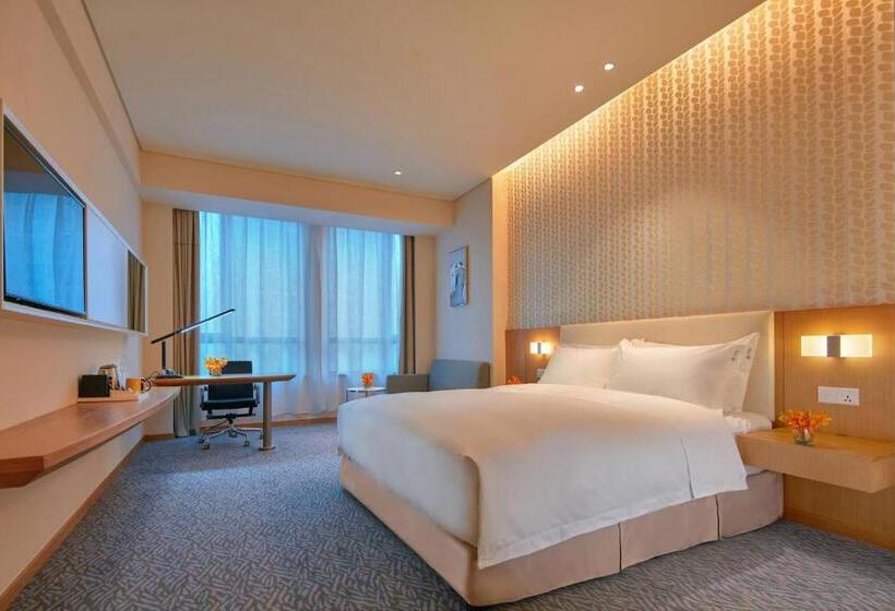 Отель Holiday Inn Express Nantong Textile City, An Ihg