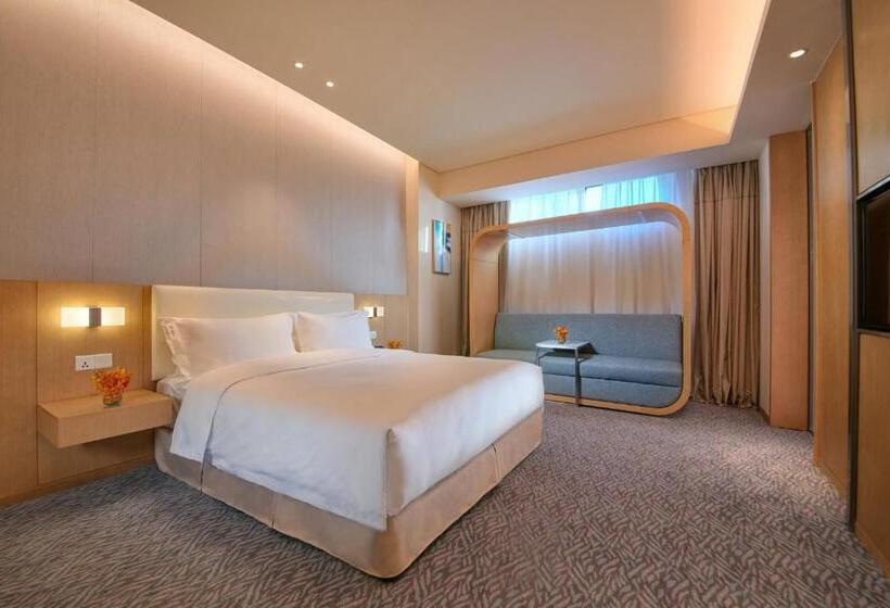Отель Holiday Inn Express Nantong Textile City, An Ihg