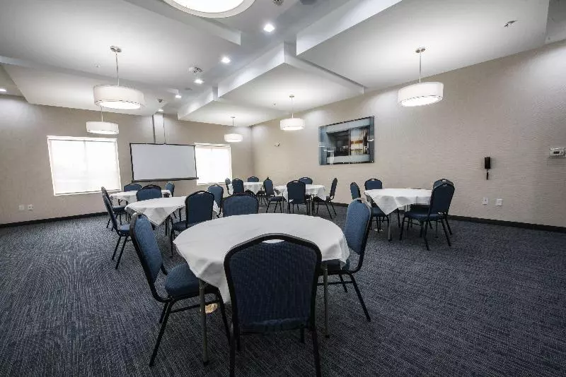 ホテル Holiday Inn Express & Suites Houston   Hobby Airport Area, An Ihg