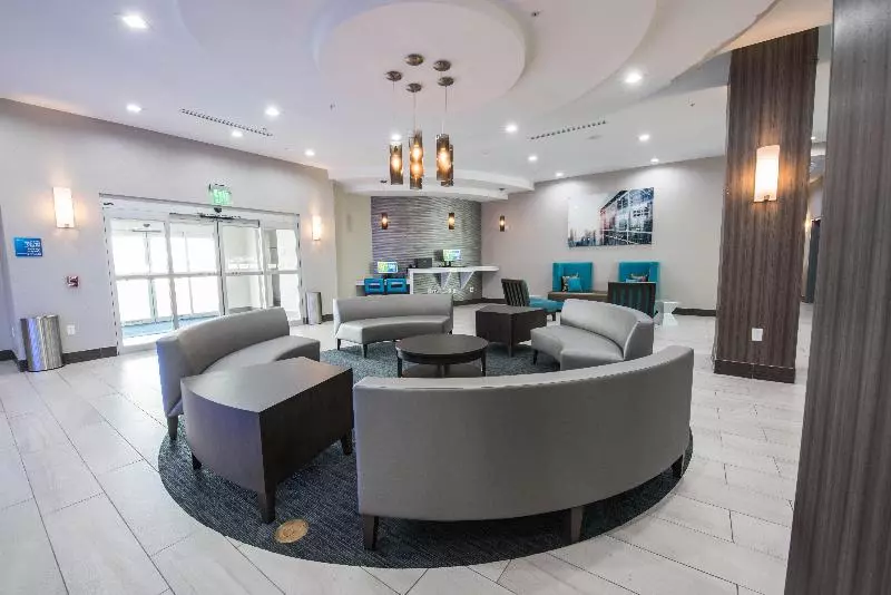 ホテル Holiday Inn Express & Suites Houston   Hobby Airport Area, An Ihg