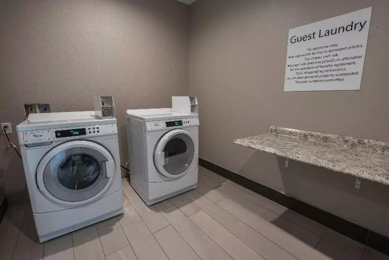 ホテル Holiday Inn Express & Suites Houston   Hobby Airport Area, An Ihg