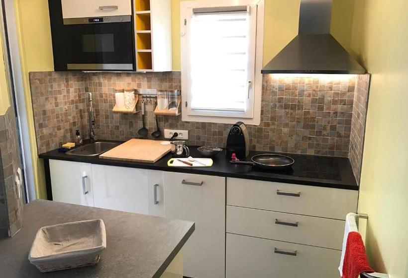 ホテル Les Pins Maritimes