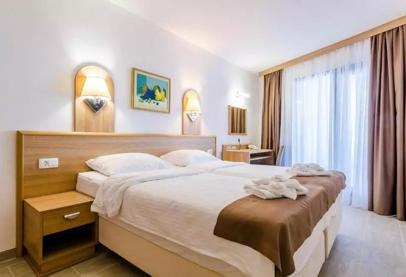 ホテル Villa Paradiso 2