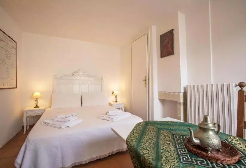 تختخواب و صبحانه Chiesa Greca Suites   Lecce Selection