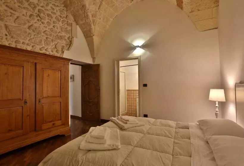 تختخواب و صبحانه Chiesa Greca Suites   Lecce Selection