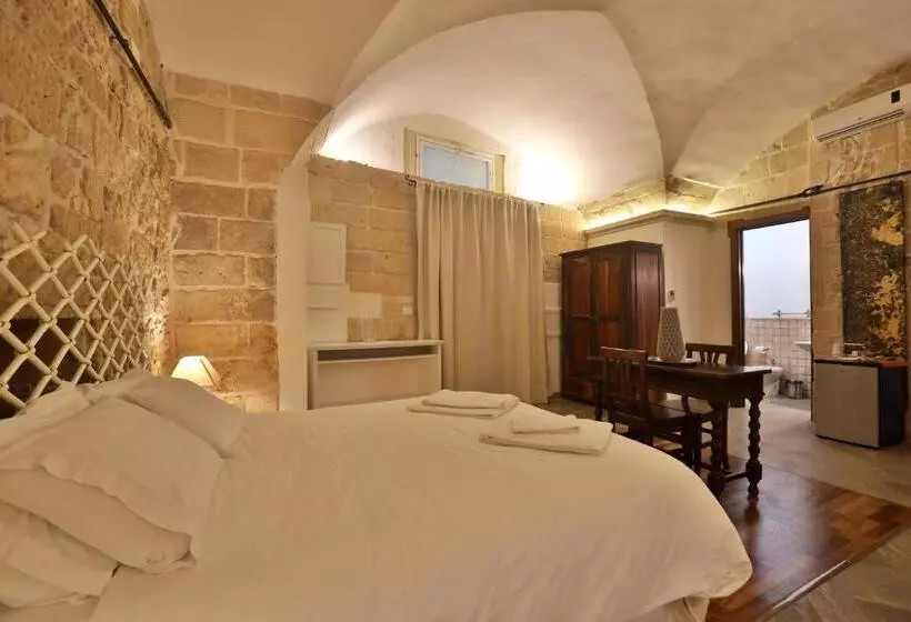 تختخواب و صبحانه Chiesa Greca Suites   Lecce Selection