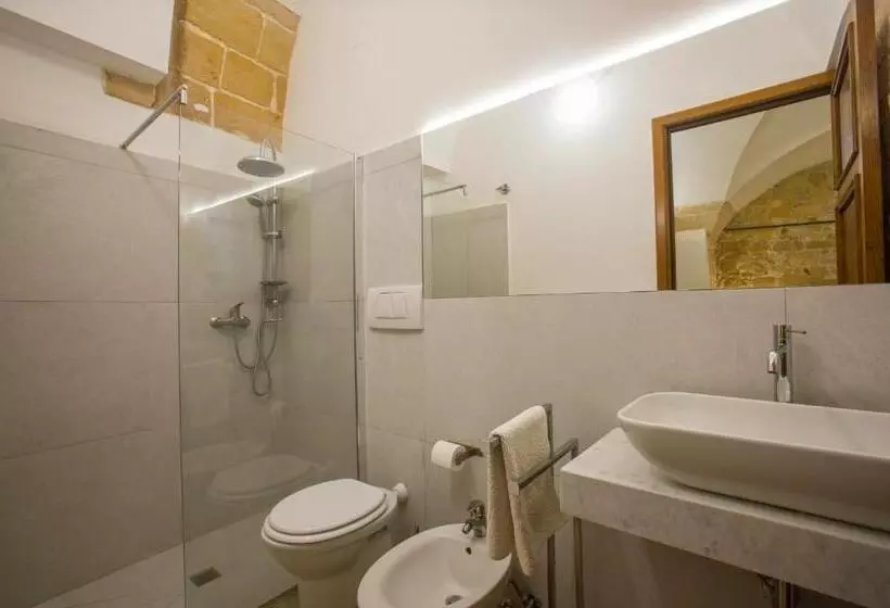 تختخواب و صبحانه Chiesa Greca Suites   Lecce Selection