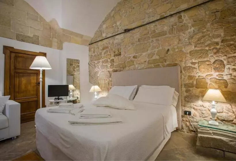 تختخواب و صبحانه Chiesa Greca Suites   Lecce Selection