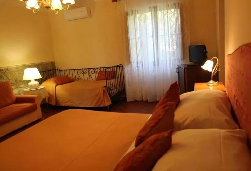 Hotelli Agriturismo Poggio De Papi