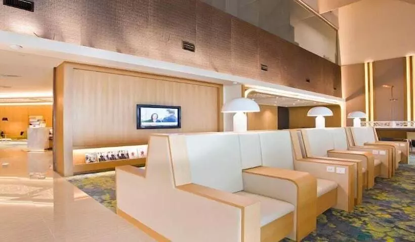هتل Ambassador Transit Lounge Singapore T2