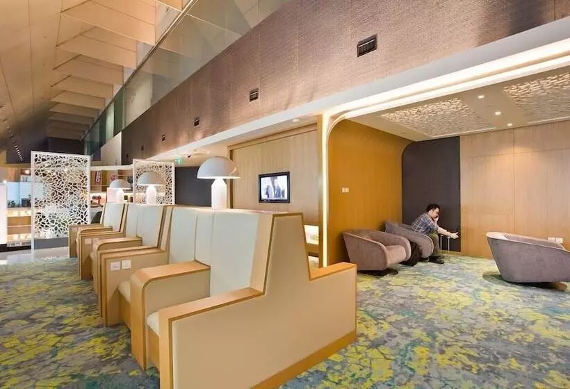 هتل Ambassador Transit Lounge Singapore T2
