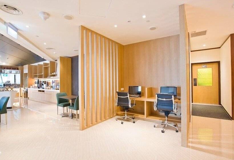 هتل Ambassador Transit Lounge Singapore T2