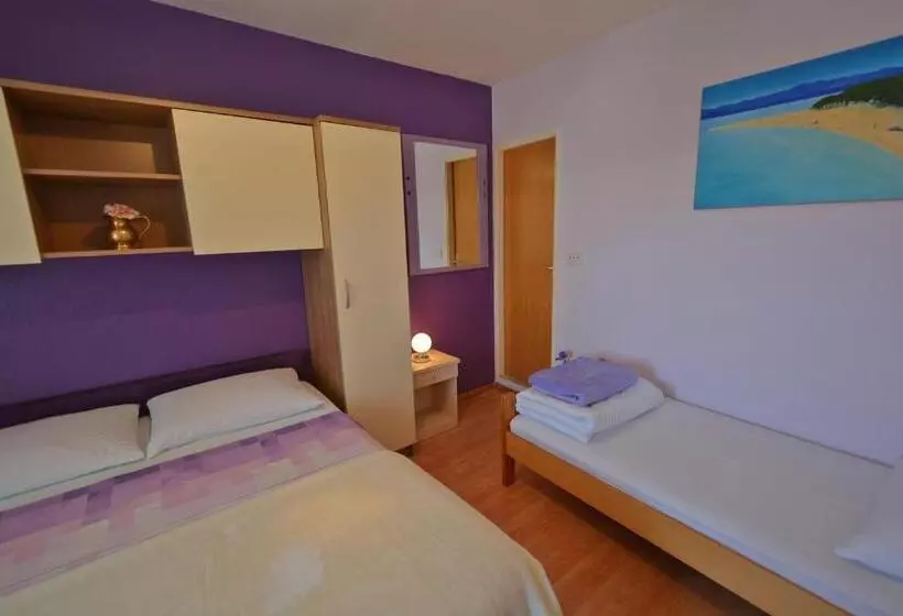 Hotelli Guest House Sunce, Traveler S Choice Best Panoramic View, Supetar Island Brac