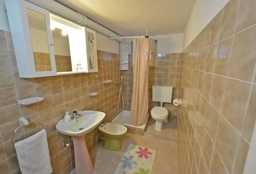 Hotelli Guest House Sunce, Traveler S Choice Best Panoramic View, Supetar Island Brac