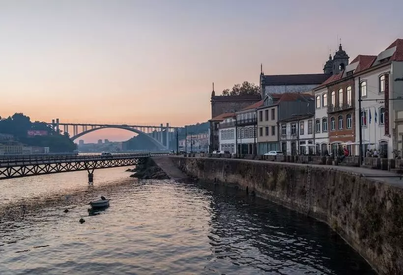 ホテル Vila Gale Porto Ribeira