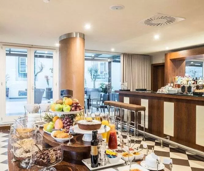 ホテル Vila Gale Porto Ribeira