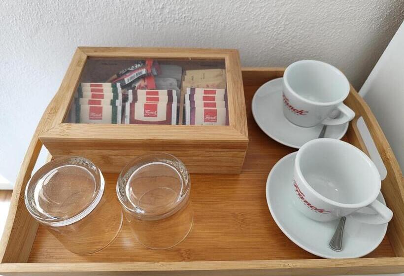 פנסיון Guest House Adria