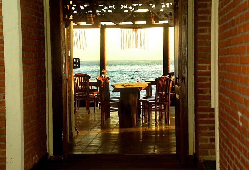 渡假胜地  Amed Sunset Beach