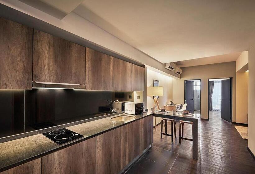 Tropics Eight Suites