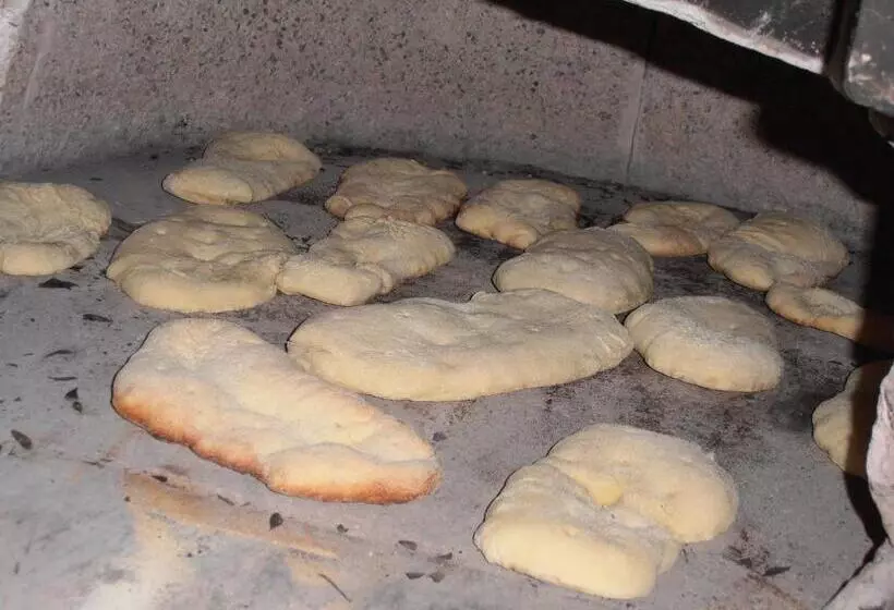 Hotelli Agriturismo Cuile De Molino