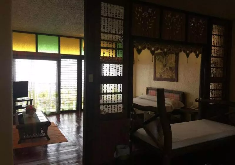 Hotelli Bohol Bee Farm