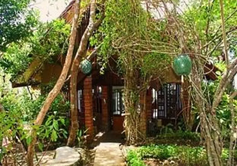 Hotelli Bohol Bee Farm