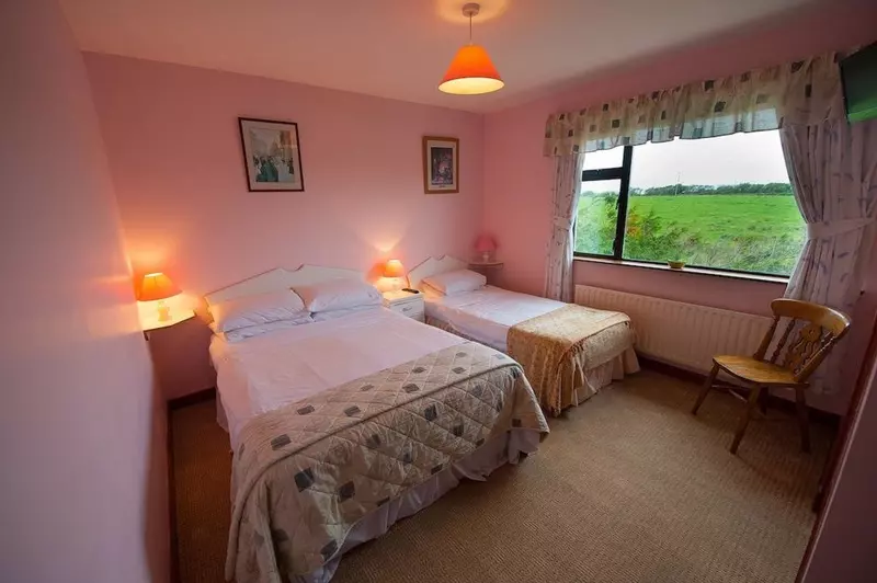 هتل Castle View House B&b