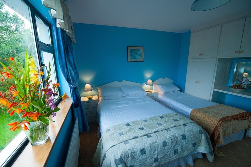 בית מלון כפרי Castle View House B&b