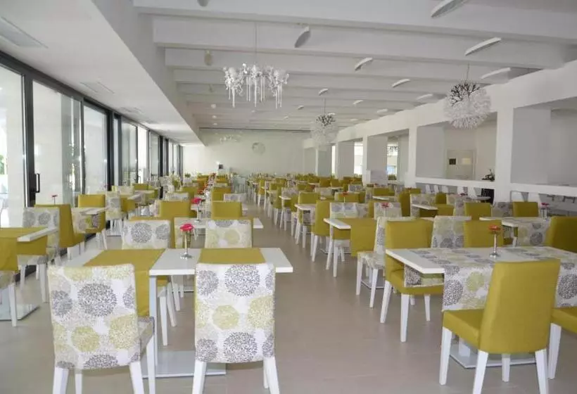 Hotel Favorit