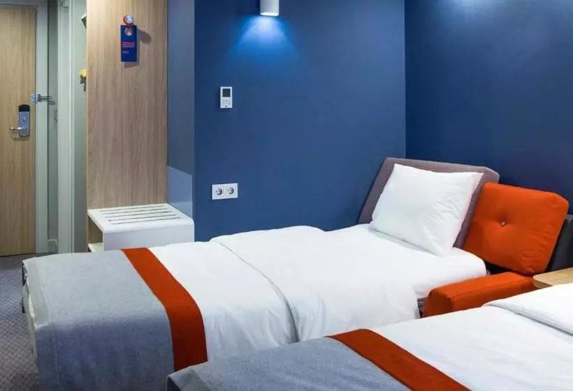 ホテル Holiday Inn Express Moscow Paveletskaya, An Ihg
