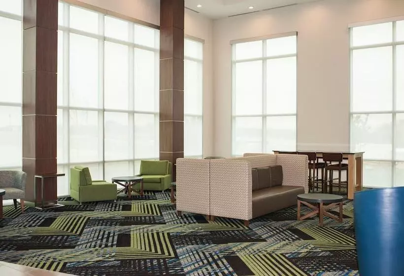 Hotelli Holiday Inn Express And Suites  Birmingham North Fultondale By Ihg