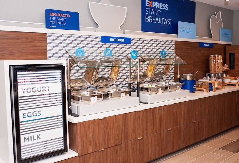 فندق Holiday Inn Express And Suites  Birmingham North Fultondale By Ihg