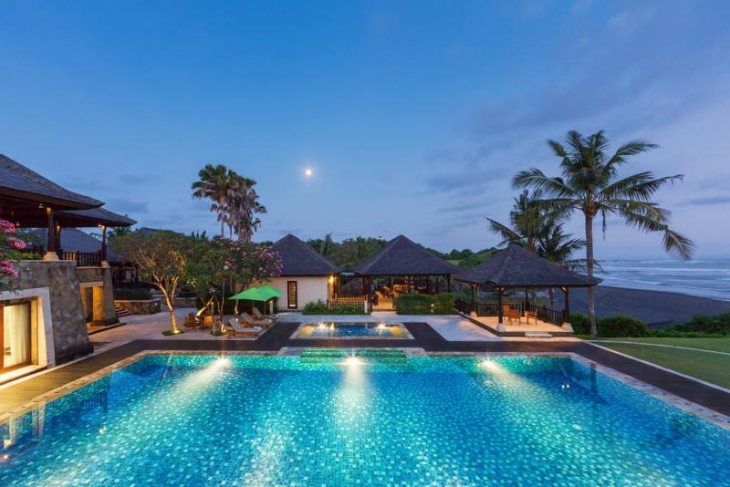 Отель Nirwana Villas Estate